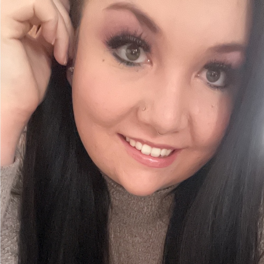 Meet your Posher, Anastasia